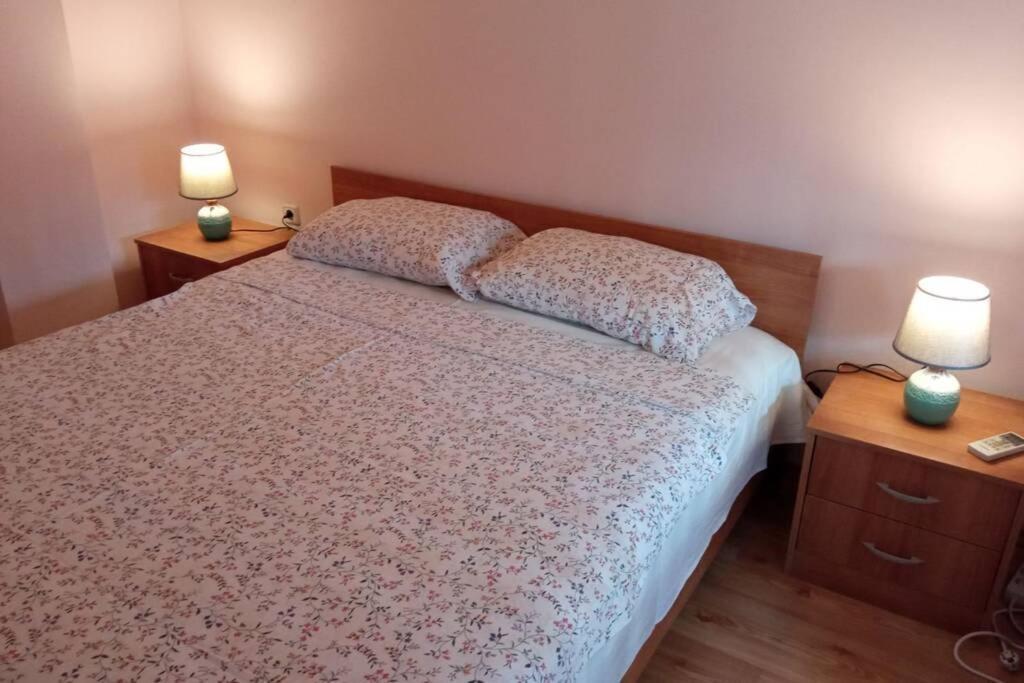 Cozy Marino And Margarita Apartment Veliko Tărnovo Exterior foto